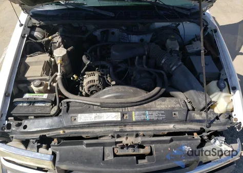 2003 Chevrolet S Truck S10 from USA, damaged, VIN 1GCCS14X838265534